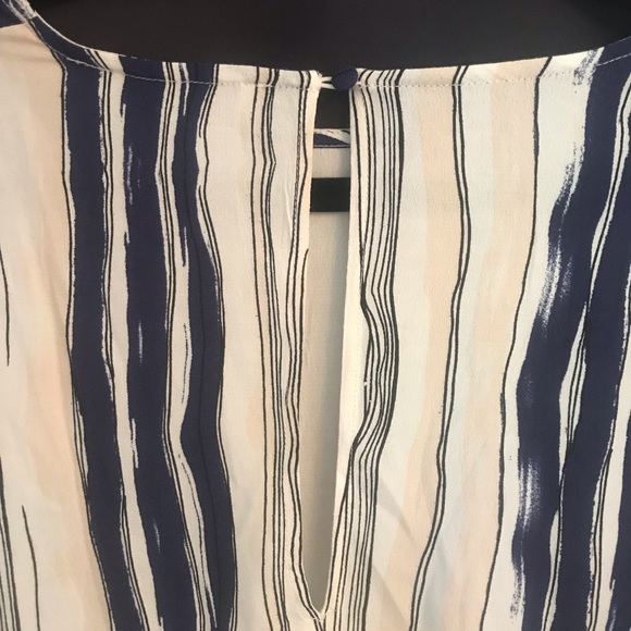 Designer Long-sleeve Blouse - Picture 5 of 9